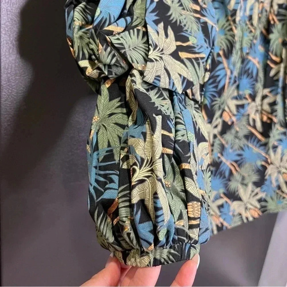 REVOLVE x Petersyn Lily Off the Shoulder Tropical Print Cotton Top Size XS - Picture 7 of 12